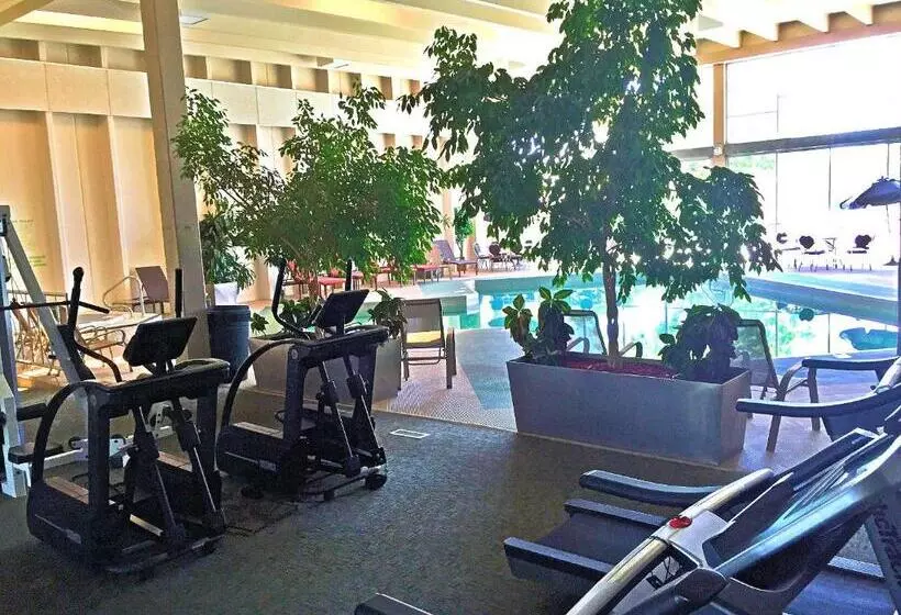 Отель Greenwell Inn