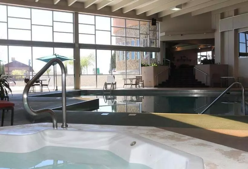 Отель Greenwell Inn