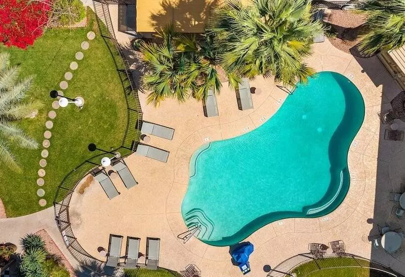 渡假胜地  Papago Motor