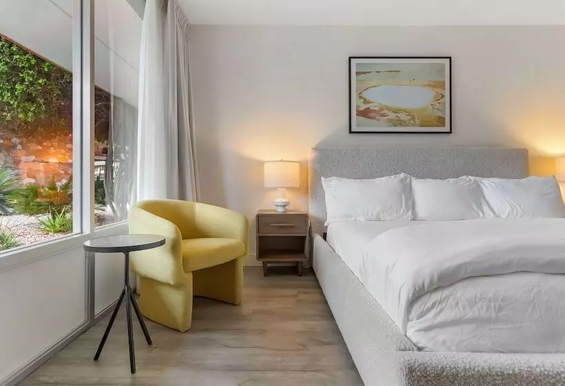 渡假胜地  Papago Motor