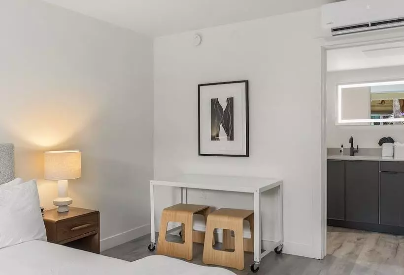 渡假胜地  Papago Motor