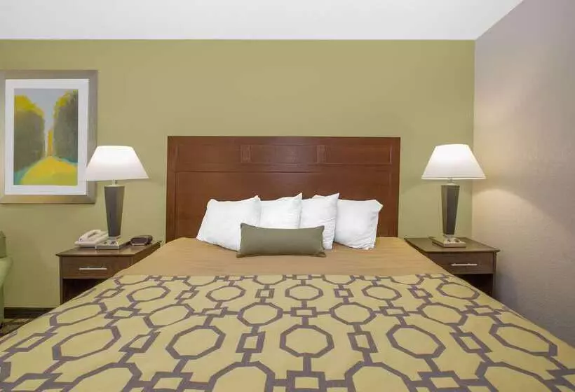 فندق Baymont By Wyndham Ames
