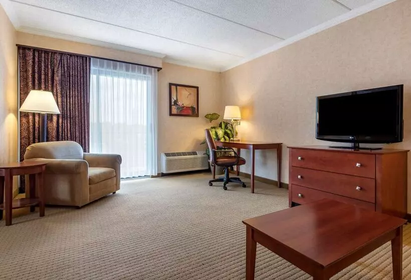 Best Western Plus Oswego Hotel And Conference Center