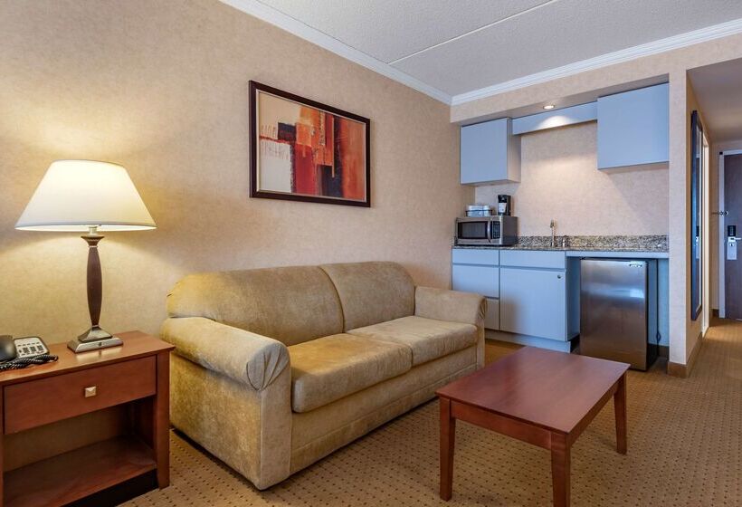 Best Western Plus Oswego Hotel And Conference Center