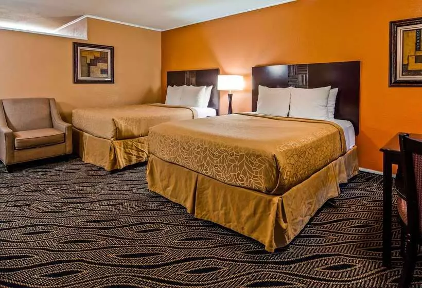 Отель Best Western Red Carpet Inn Hereford