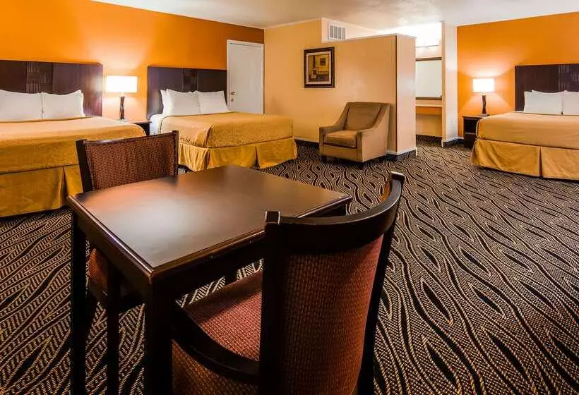 Отель Best Western Red Carpet Inn Hereford