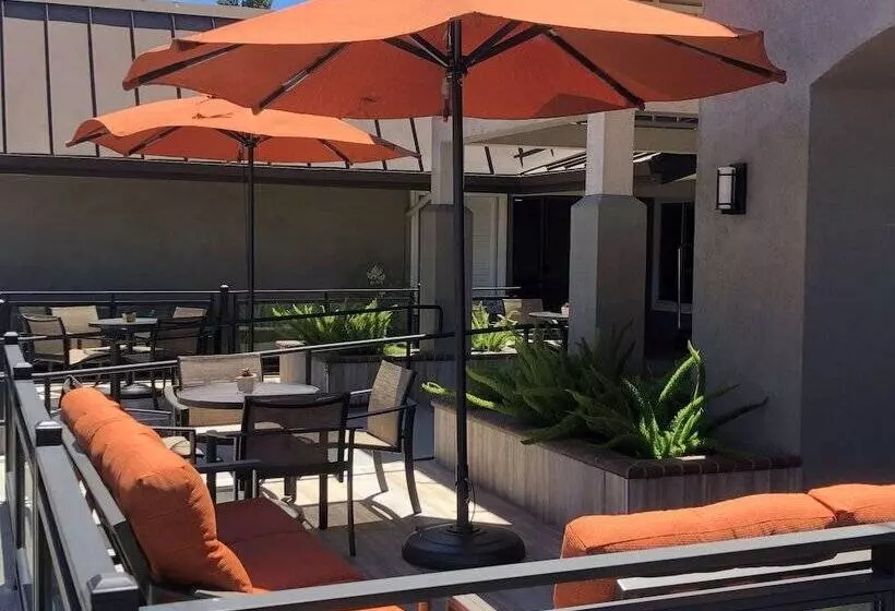 Отель Best Western Silicon Valley Inn