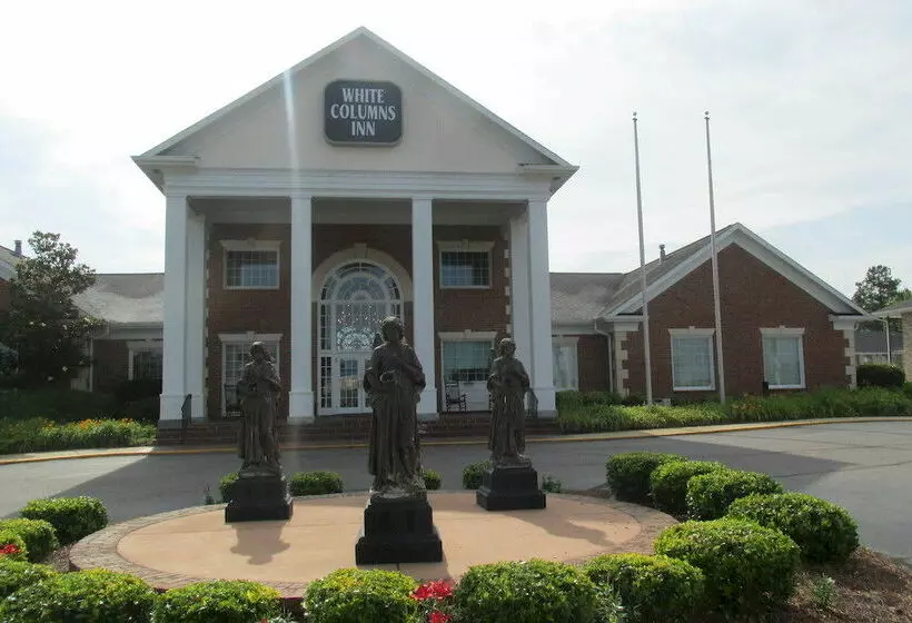 Hotel White Columns Inn