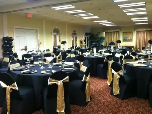 Hotel White Columns Inn