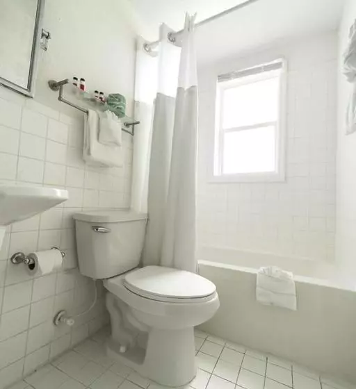 בית מלון כפרי Broadmore Miami Beach