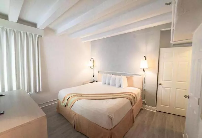 בית מלון כפרי Broadmore Miami Beach