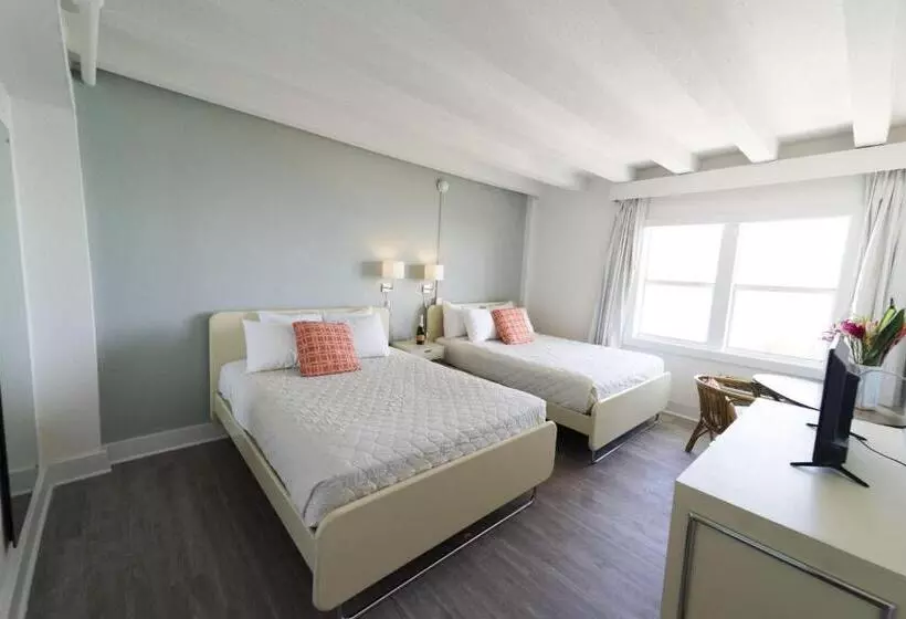 בית מלון כפרי Broadmore Miami Beach