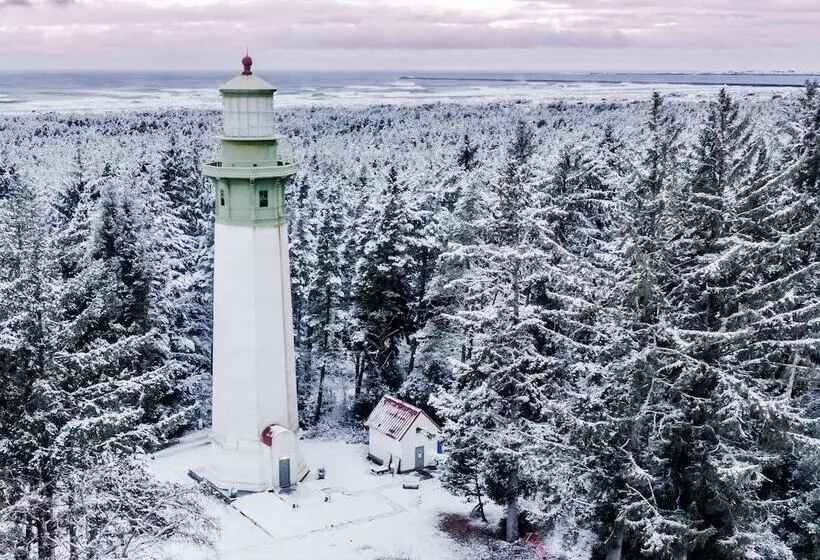 Отель Chateau Westport Resort