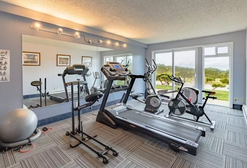 Отель Chateau Westport Resort