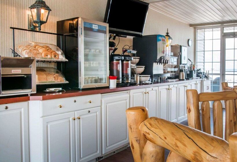 هتل Comfort Inn Lakeside