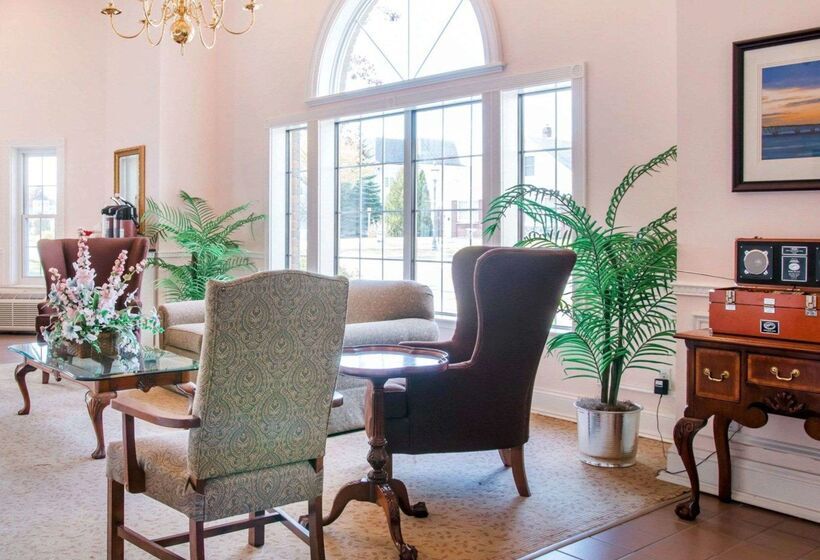 هتل Comfort Inn Lakeside