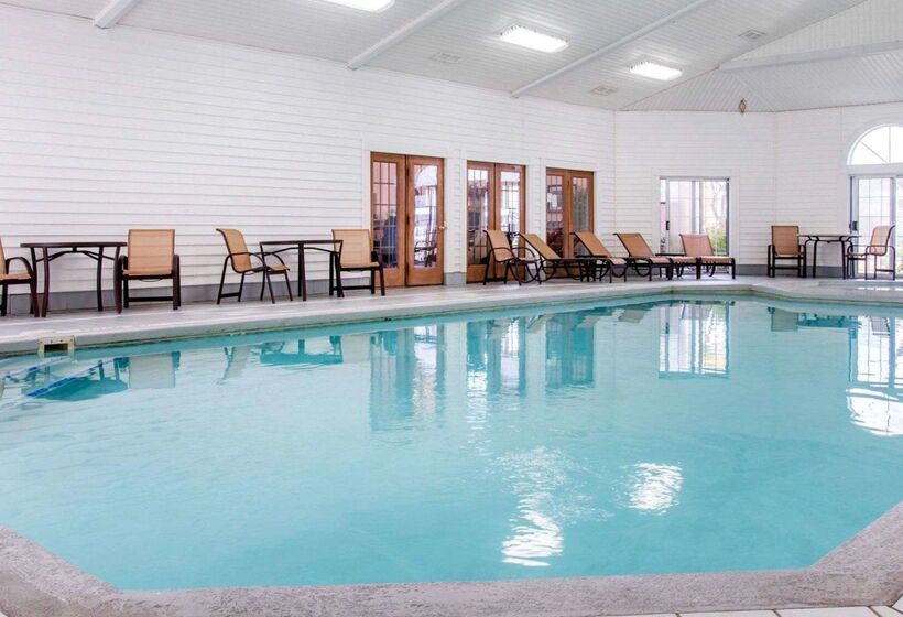 هتل Comfort Inn Lakeside