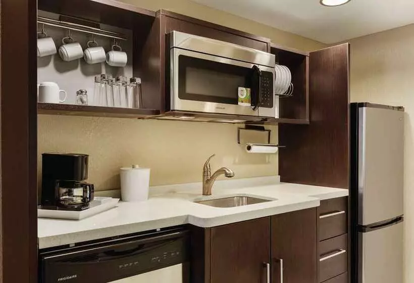 هتل Home2 Suites By Hilton Dover, De