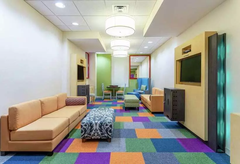 هتل Home2 Suites By Hilton Dover, De