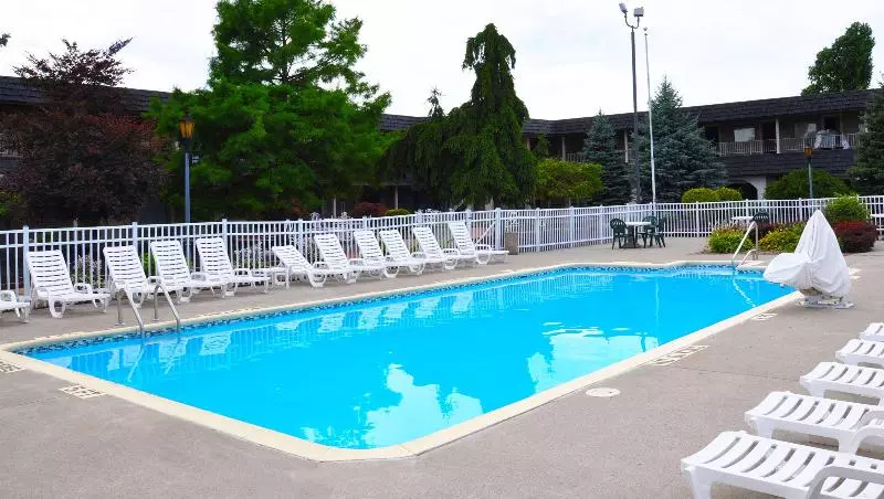 Szálloda Magnuson  East Sandusky