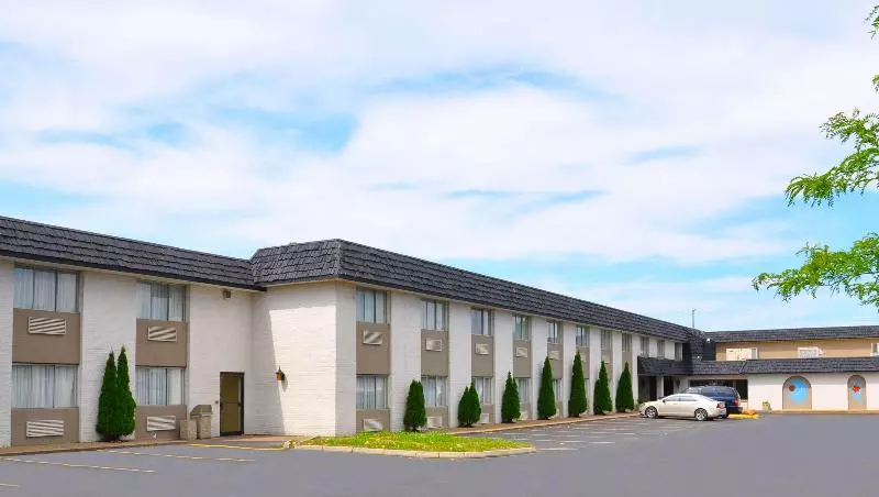 Szálloda Magnuson  East Sandusky