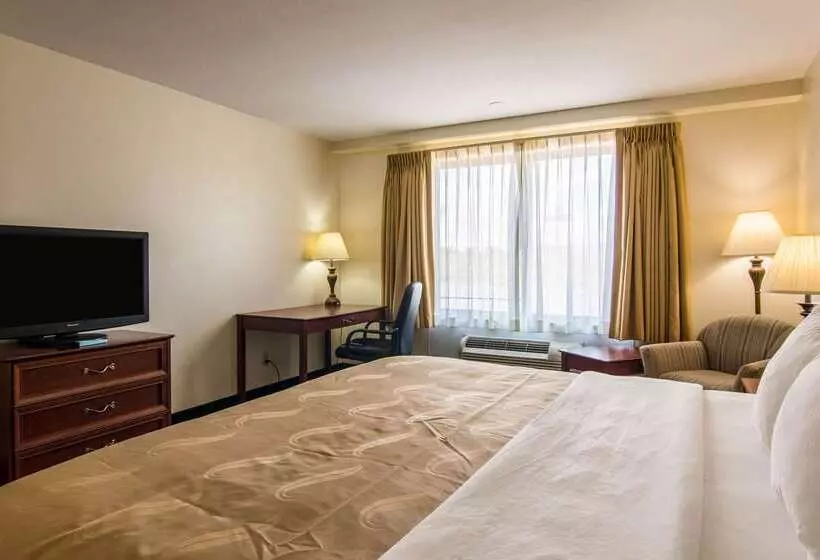 فندق Quality Inn