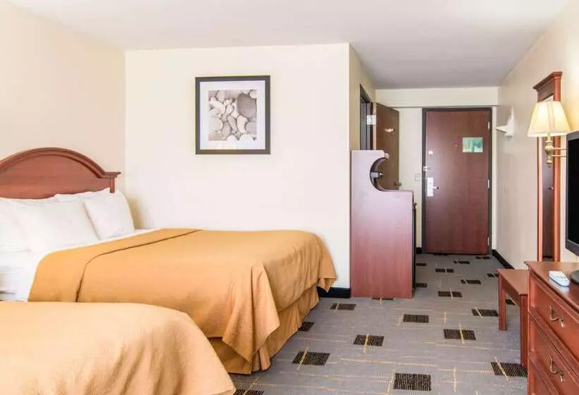 فندق Quality Inn
