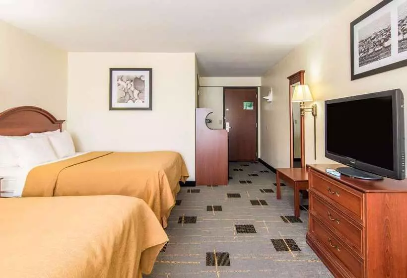فندق Quality Inn