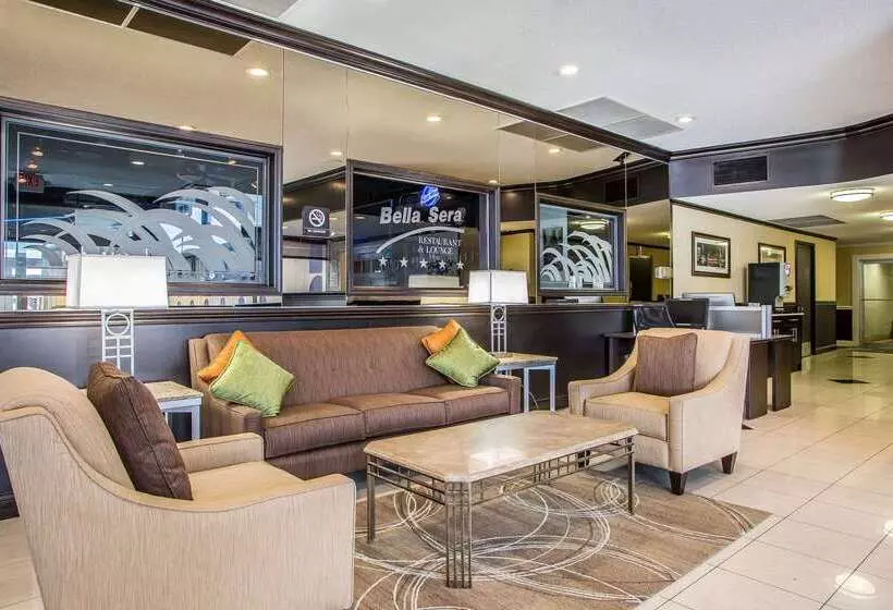 ホテル Quality Inn O'Hare Airport