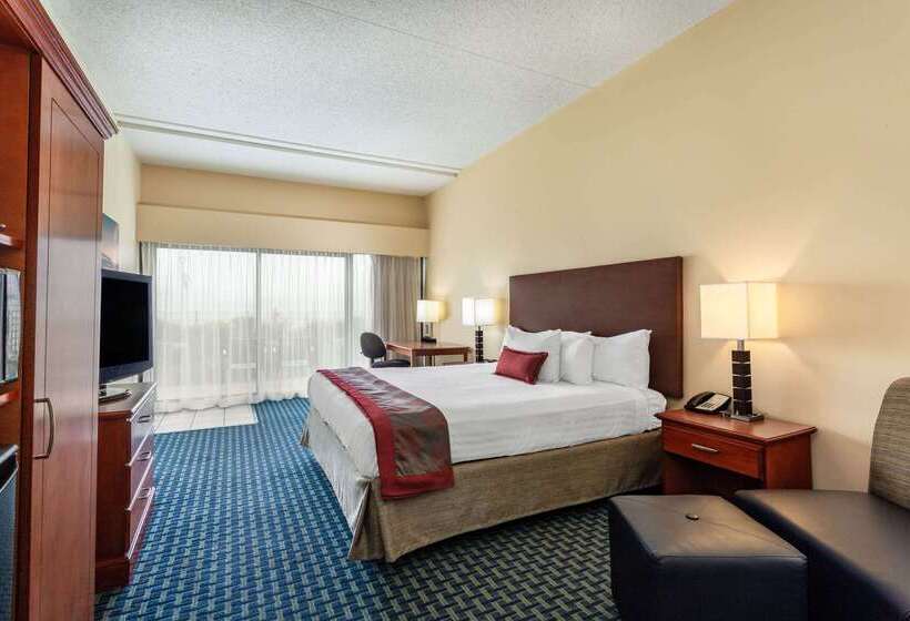 Hotel Ramada Plaza By Wyndham Virginia Beach Oceanfront