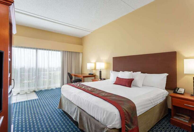Hotel Ramada Plaza By Wyndham Virginia Beach Oceanfront