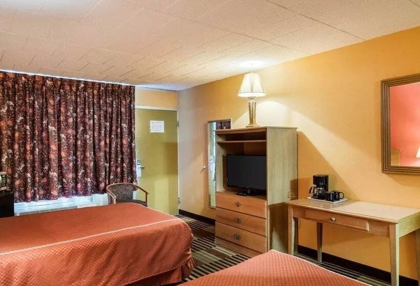 Szálloda Rodeway Inn University