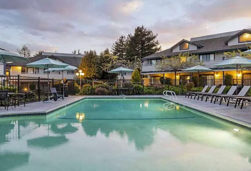 Отель Seacliff Inn Aptos, Tapestry Collection By Hilton