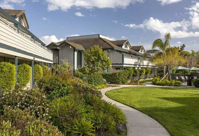 Отель Seacliff Inn Aptos, Tapestry Collection By Hilton