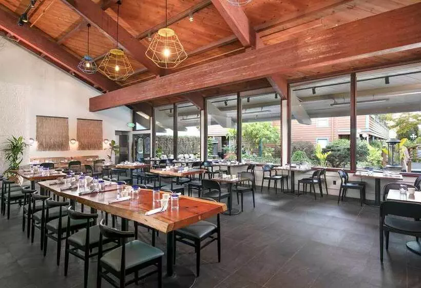 Отель Seacliff Inn Aptos, Tapestry Collection By Hilton