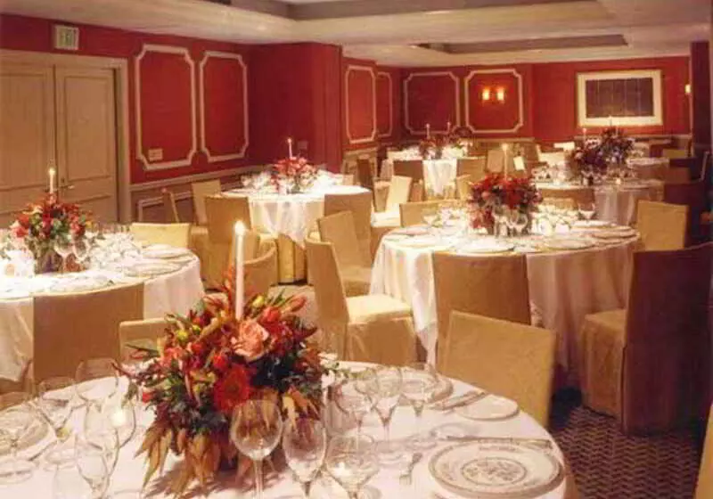 호텔 Taj Campton Place