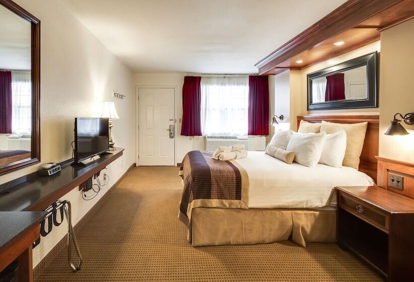 هتل Twin Peaks Lodge & Hot Springs