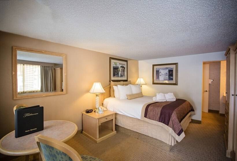 هتل Twin Peaks Lodge & Hot Springs