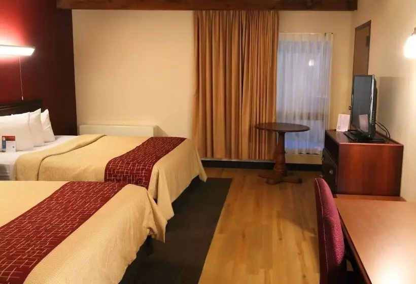 Townhouse Hotel Grand Forks