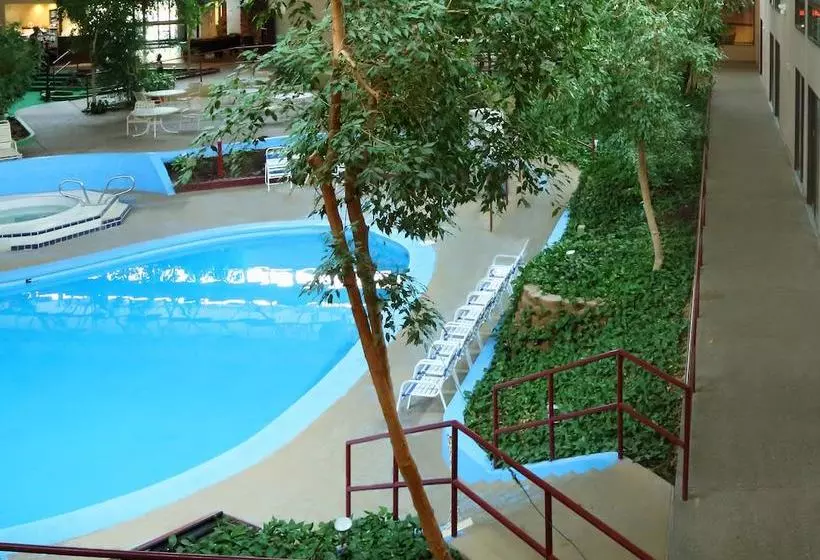 Townhouse Hotel Grand Forks