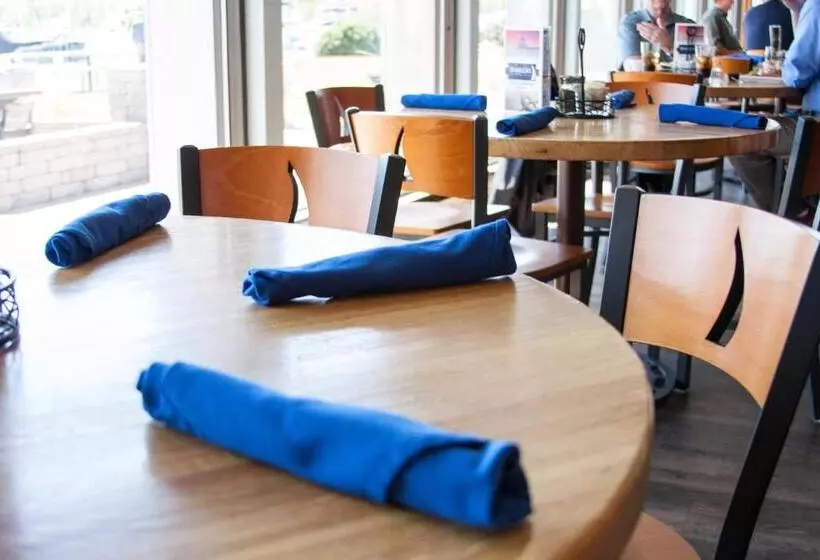 酒店 Barkers Island Inn Resort & Conference Center