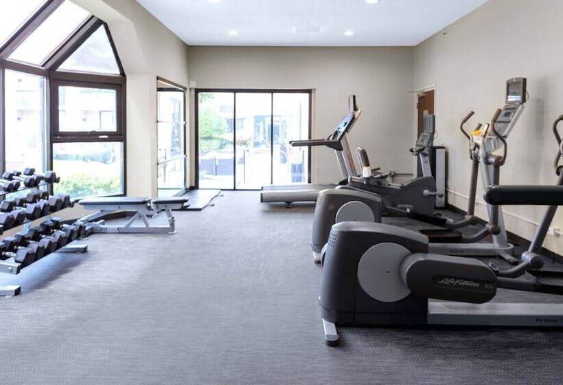 Отель Courtyard Atlanta Northlake