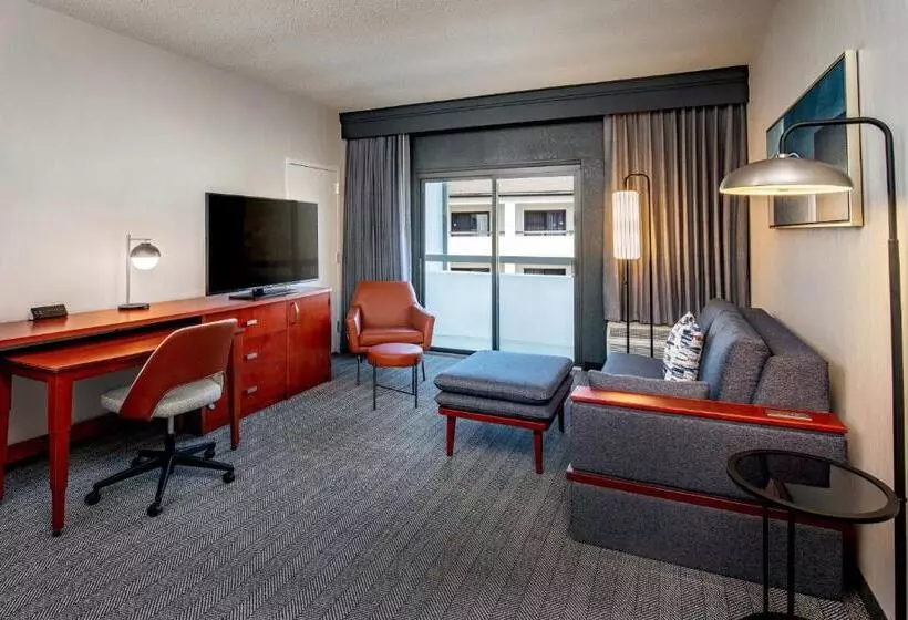 فندق Courtyard By Marriott Boston Andover