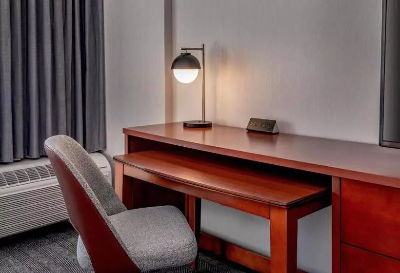 فندق Courtyard By Marriott Boston Andover