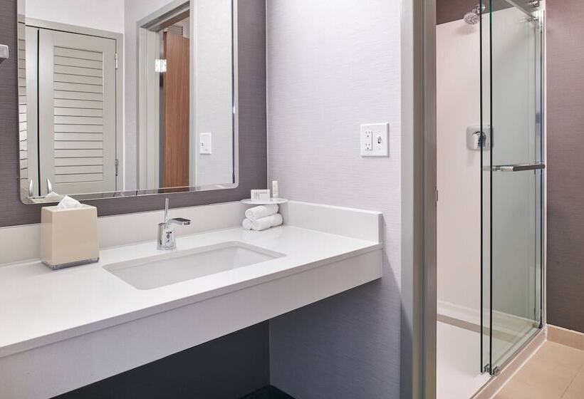 فندق Courtyard Chicago Highland Park/northbrook