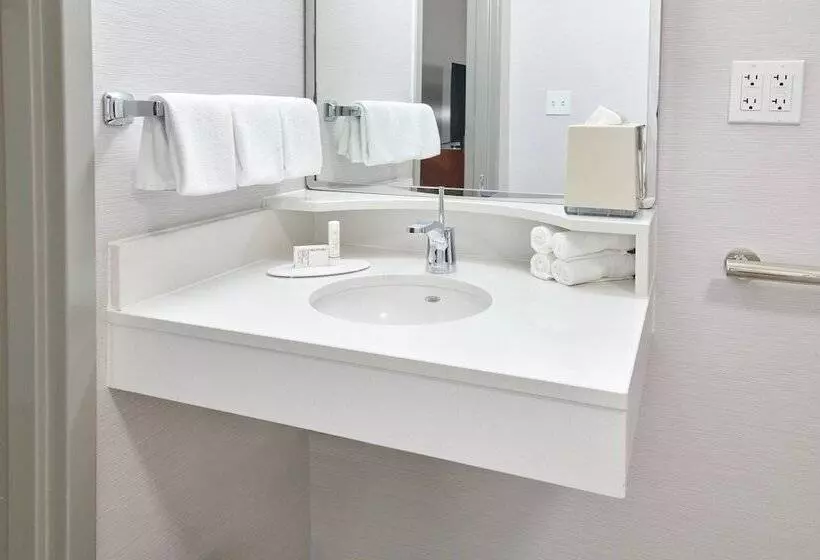 호텔 Courtyard Chicago Highland Park/northbrook