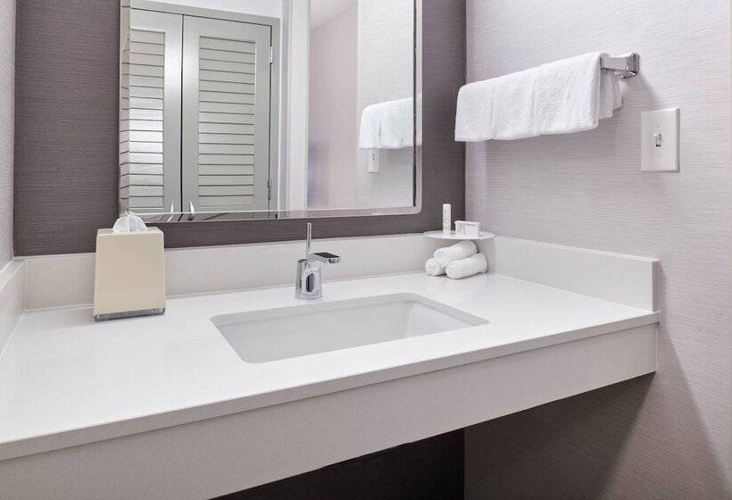 فندق Courtyard Chicago Highland Park/northbrook