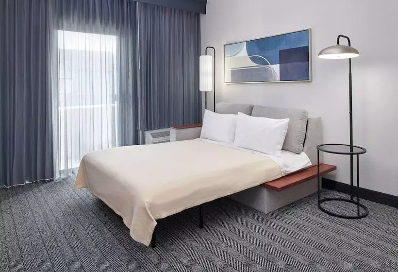 호텔 Courtyard Chicago Highland Park/northbrook