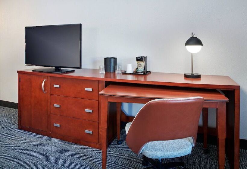 فندق Courtyard Chicago Highland Park/northbrook