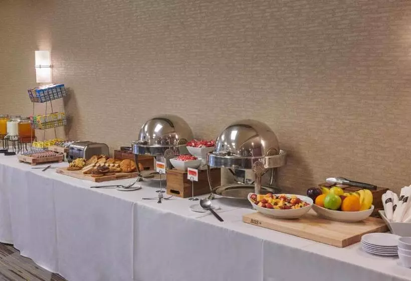 בית מלון כפרי Courtyard Detroit Dearborn